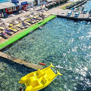 Bleu Nuit + Hotel Bodrum