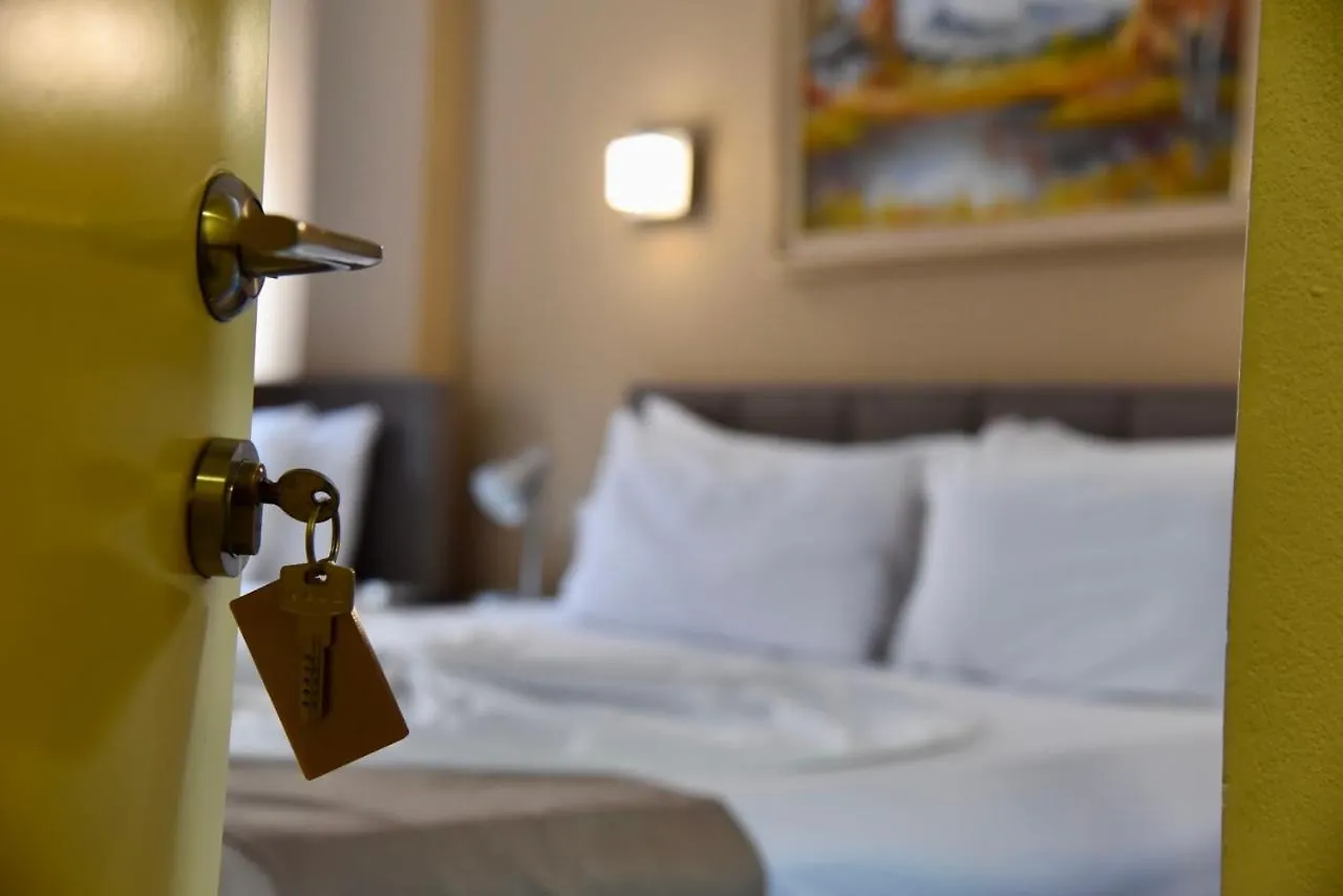 Centrum Hotel Tiran