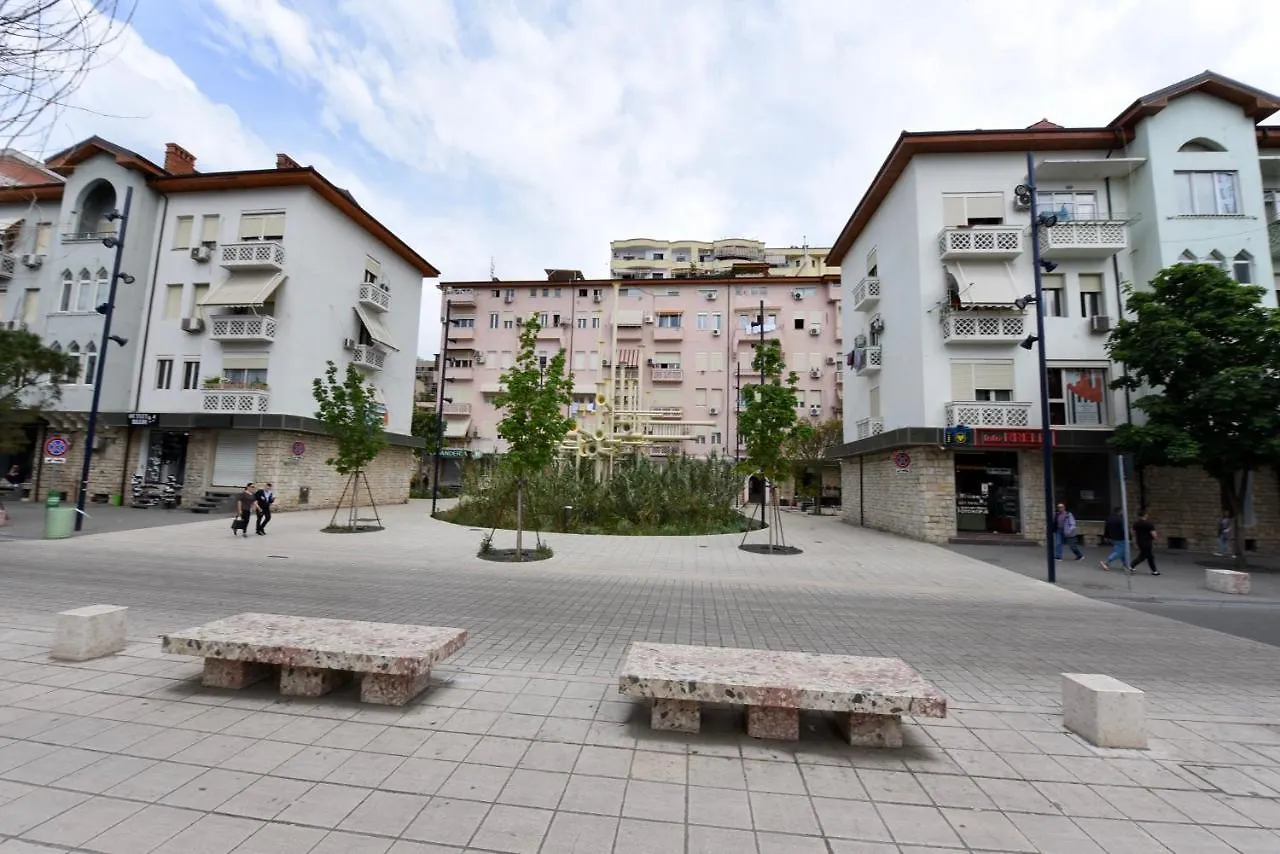 Centrum Hotel Tiran