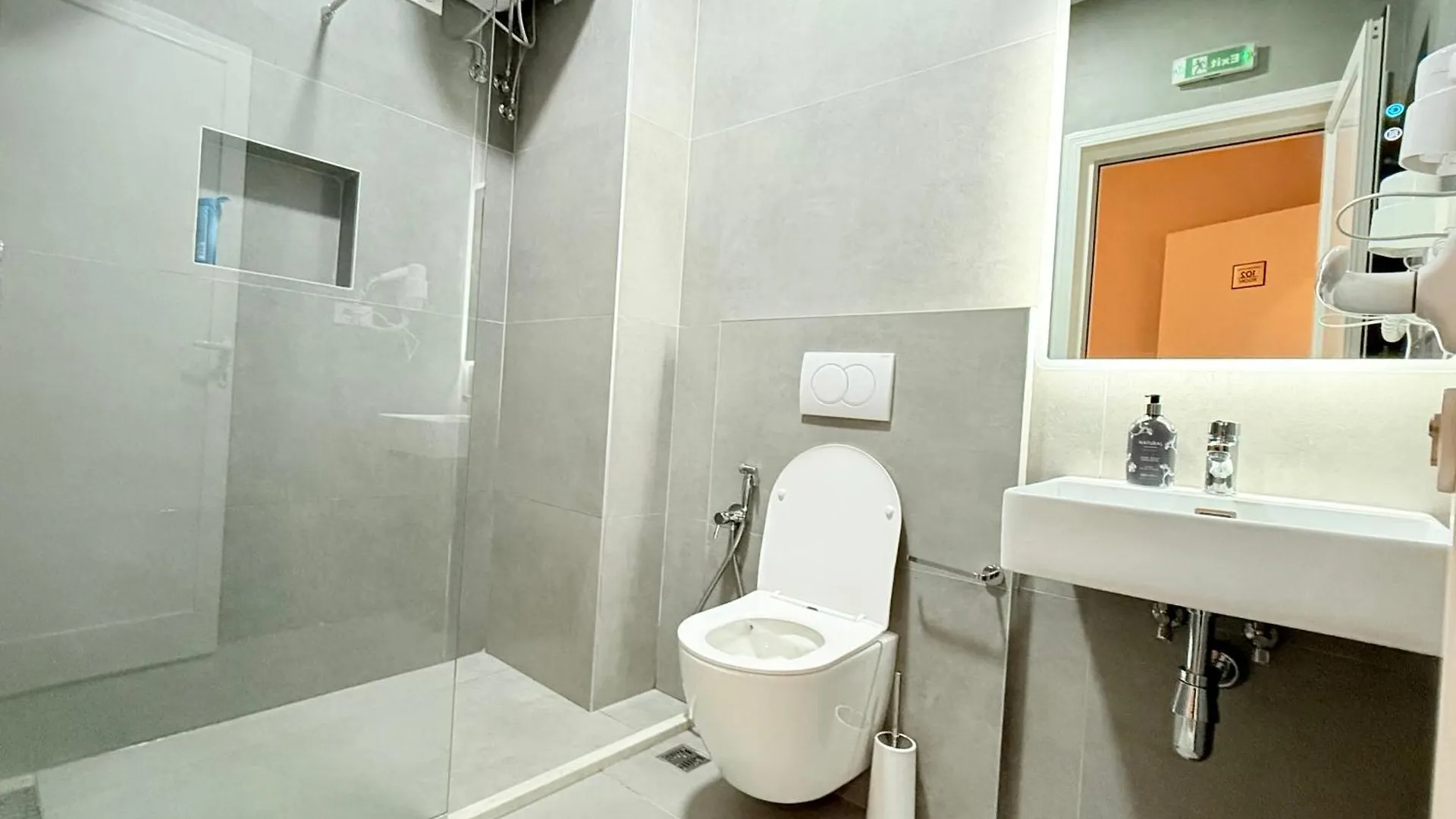 Centrum Hotel Tiran